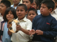 Foto: Miradasur/Rodolfo Flores. San Cristóbal de las Casas. Más de 150 niños y jovenes indigenas del albergue Xicotecatl disfrutan de las actividades que esta asociación les brinda a pesar de las malas condiciones en las que se encuentra el actual edifici