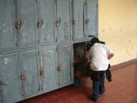 Foto: Miradasur/Rodolfo Flores. San Cristóbal de las Casas. Más de 150 niños y jovenes indigenas del albergue Xicotecatl disfrutan de las actividades que esta asociación les brinda a pesar de las malas condiciones en las que se encuentra el actual edifici