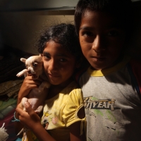 Martes 3 de junio del 2014. Arriaga. Familias de la Comunidad Punta Flor son trasladadas al albergue de manera preventiva por las intensas lluvias de los próximos días en las pesquerías de la costa de Chiapas.