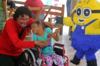 Lunes 28 de abril del 2014. Tuxtla Gutiérrez. Los niños especiales de Aldeas Infantiles SOS de Chiapas celebran este medio día, el Día del Niño con piñatas y regalos sorpresa.