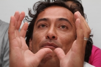 Lunes 12 de marzo del 2012. Alex Gamboa Vs Senadores del PRD.