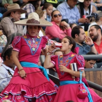 Octubre del 2016. Tuxtla Gutiérrez. El ambiente del trabajo campirano durante el Torneo Nacional Charro que se lleva a cabo en el foro Chiapas.
