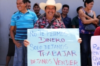 Martes 7 de marzo del 2017. Tuxtla Gutiérrez. Ambulantes del primer cuadro de la ciudad protestan por los constantes operativos y la persecución de los fiscales municipales
