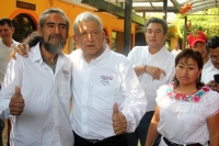 Domingo 27 de abril del 2014. Tuxtla Gutiérrez. Andrés Manuel López Obrador se reúne con simpatizantes en la capital del estado de Chiapas. Domingo 27 de abril del 2014. Tuxtla Gutiérrez. Andrés Manuel López Obrador se reúne con simpatizantes en la capital del estado de Chiapas.