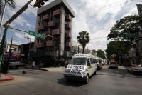 Martes 14 de octubre del 2014. Tuxtla Gutiérrez. Llegan los vehículos de la AMOTAC al centro para protestar en contra del pirataje en el servicio del transporte público en Chiapas.