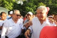 Domingo 28 de junio del 2015. Tuxtla Gutiérrez. Andrés Manuel López Obrador acompaña esta tarde a los candidatos locales de Morena Domingo 28 de junio del 2015. Tuxtla Gutiérrez. Andrés Manuel López Obrador acompaña esta tarde a los candidatos locales de Morena