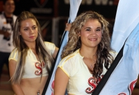 Jueves 22 de marzo del 2012. La belleza chiapaneca en el juego entre Jaguares y Pachuca.