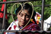 Martes 22 de diciembre del 2015. San Pedro Chenalho. Los sobrevivientes de la masacre de 45 indígenas en la comunidad Acteal en 1997, conmemoran esta mañana los 18 años de ocurrido este hecho con jornadas de ayuno y oración en esta localidad de la región 