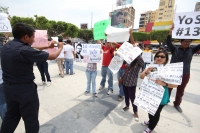 Sábado 19 de mayo del 2012. Tuxtla Gutiérrez, Chiapas. Jóvenes de diferentes estratos sociales y de organización políticas se manifiestan durante la denominada marcha Anti-Peña Nieto, donde fue notoria la dirección de varias personas a lo que las convocad