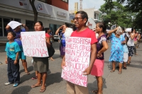 Lunes 14 de agosto del 2017. Tuxtla Gutiérrez. Militantes de Antorcha Campesina exigen en el ayuntamiento de Tuxtla servicios básicos en las colonias populares de Copoya . Lunes 14 de agosto del 2017. Tuxtla Gutiérrez. Militantes de Antorcha Campesina exigen en el ayuntamiento de Tuxtla servicios básicos en las colonias populares de Copoya .