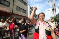 Lunes 16 de diciembre del 2013. Tuxtla Gutiérrez. Miembros de Antorcha Campesina se manifiestan en las instalaciones de la SEDATU para exigir el cumplimiento de las minutas de acuerdo entre la administración estatal y esta organización social. Los militan
