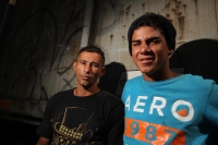 Martes 4 de Febrero del 2014. Arriaga. Migrantes originarios de Honduras y El Salvador sufren asaltos y maltratos durante el trayecto a los EEUU esperan la llegada del tren en la estación de carga de la ciudad de Arriaga donde viajaran en los techos de lo