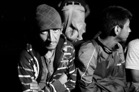 Miércoles 6 de agosto del 2014. Arriaga. Cientos de centroamericanos suben esta madrugada a los vagones del tren para continuar en la “ruta férrea” del migrante hacia la próxima estación en Oaxaca donde continuaran intentando llegar a la frontera norte.