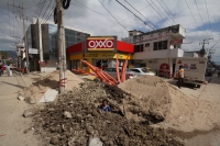 Jueves 5 de enero 2012. Obras de remodelación  en la Avenida Central.
