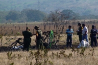 Foto/Monitorsur. Ocosocuautla de Espinosa. Domingo 23 de marzo del 2014. Una pequeña avioneta se desploma en las cercanías de Coita donde fallecen dos personas.