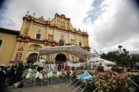 Miércoles 26 de enero. El cuerpo del Tatik Don Samuel Ruiz GarcÃa recibió este medio dÃa sepultura en las criptas de la Catedral de la Paz en San Cristóbal de las Casas donde se realizo una ceremonia litúrgica presidida por el nuncio apostólico Christophe Miércoles 26 de enero. El cuerpo del Tatik Don Samuel Ruiz GarcÃa recibió este medio dÃa sepultura en las criptas de la Catedral de la Paz en San Cristóbal de las Casas donde se realizo una ceremonia litúrgica presidida por el nuncio apostólico Christophe