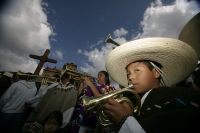 Miércoles 26 de enero. El cuerpo del Tatik Don Samuel Ruiz García recibió este medio día sepultura en las criptas de la Catedral de la Paz en San Cristóbal de las Casas donde se realizo una ceremonia litúrgica presidida por el nuncio apostólico Christophe