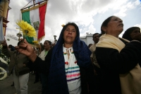 Miércoles 26 de enero. El cuerpo del Tatik Don Samuel Ruiz García recibió este medio día sepultura en las criptas de la Catedral de la Paz en San Cristóbal de las Casas donde se realizo una ceremonia litúrgica presidida por el nuncio apostólico Christophe