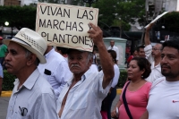Lunes 26 de septiembre del 2016. Tuxtla Gutiérrez. El Bloque Democrático de la CNTE, Normalistas y Padres de Familia marchan esta tarde recordando a las 43 alumnos de Ayotzinapa.