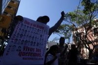 Domingo 16 de noviembre del 2014. Tuxtla Gutiérrez, Estudiantes y organizaciones sociales acompañan a la brigada Daniel Solís Gallardo de padres de familia de los desaparecidos y estudiantes de Ayotzinapa durante la marcha y mitin político en la capital d