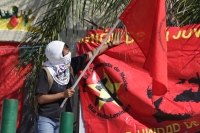 Domingo 16 de noviembre del 2014. Tuxtla Gutiérrez, Estudiantes y organizaciones sociales acompañan a la brigada Daniel SolÃs Gallardo de padres de familia de los desaparecidos y estudiantes de Ayotzinapa durante la marcha y mitin polÃtico en la capital d Domingo 16 de noviembre del 2014. Tuxtla Gutiérrez, Estudiantes y organizaciones sociales acompañan a la brigada Daniel SolÃs Gallardo de padres de familia de los desaparecidos y estudiantes de Ayotzinapa durante la marcha y mitin polÃtico en la capital d