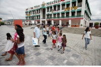 Martes 21 de septiembre. El edificio del ayuntamiento de la capital del estado de Chiapas, inicio las actividades de esta mañana sin energÃa eléctrica, la cual fue suspendida al presentar un adeudo de varios meses. Martes 21 de septiembre. El edificio del ayuntamiento de la capital del estado de Chiapas, inicio las actividades de esta mañana sin energÃa eléctrica, la cual fue suspendida al presentar un adeudo de varios meses.