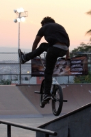 Sábado 3 de noviembre del 2012. Tuxtla Gutiérrez, Chiapas. Los jóvenes aficionados a los deportes extremos se reuenen este fin de semana en el ParqueNoquispara participar en el encuentro internacional de Patines y bicicletas de una reconocida marca deport