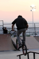 Sábado 3 de noviembre del 2012. Tuxtla Gutiérrez, Chiapas. Los jóvenes aficionados a los deportes extremos se reuenen este fin de semana en el ParqueNoquispara participar en el encuentro internacional de Patines y bicicletas de una reconocida marca deport