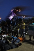 Sábado 3 de noviembre del 2012. Tuxtla Gutiérrez, Chiapas. Los jóvenes aficionados a los deportes extremos se reuenen este fin de semana en el ParqueNoquispara participar en el encuentro internacional de Patines y bicicletas de una reconocida marca deport