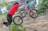Sábado 3 de noviembre del 2012. Tuxtla Gutiérrez, Chiapas. Los jóvenes aficionados a los deportes extremos se reuenen este fin de semana en el ParqueNoquispara participar en el encuentro internacional de Patines y bicicletas de una reconocida marca deport