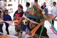 Jueves 19 de febrero del 2015. Ocosocuautla de Espinosa. El Baile de Plaza es la singular ceremonia donde los participantes del Carnaval Zoque Coiteco agradecen a los diferentes barrios y “Cohuinas” la participación dentro de la organización de los festej