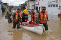 Viernes 6 de noviembre del 2020. San Cristóbal de las Casas. La #lluvia ha ocasionado que las calles de la colonial ciudad de Los altos de #Chiapas permanezcan bajo el agu, mientras que cientos de #familias buscan refugio