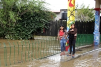 Viernes 6 de noviembre del 2020. San Cristóbal de las Casas. La #lluvia ha ocasionado que las calles de la colonial ciudad de Los altos de #Chiapas permanezcan bajo el agu, mientras que cientos de #familias buscan refugio