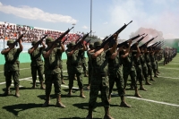 Martes 24 de febrero del 2015. Tuxtla Gutiérrez. El abanderamiento de las escoltas escolares de Chiapas se realiza esta mañana en el estadio de Fut Bol Americano Samuel León Brindis en la capital del estado de Chiapas. Martes 24 de febrero del 2015. Tuxtla Gutiérrez. El abanderamiento de las escoltas escolares de Chiapas se realiza esta mañana en el estadio de Fut Bol Americano Samuel León Brindis en la capital del estado de Chiapas.