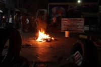 Martes 13 de septiembre del 2016. Tuxtla Gutiérrez. Las barricadas del Movimiento Magisterial continúan en alerta en las noches previas a las fiestas patrias