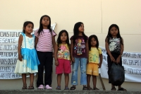 Lunes 4 de junio del 2012. Tuxtla Gutiérrez, Chiapas.  Aspecto de la protesta que realizan los pobladores de la comunidad Cerro el Baúl en los Chimalapas, los cuales son afectados por los problemas entre Chiapas y Oaxaca.
