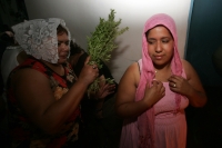 Especial / El Carretón de San Pascualito / El culto a San Pascual Baylon se lleva a cabo en el tradicional barrio de San Pascualito Rey en el centro de Tuxtla donde la cofradía Zoque se encarga de la organización de los festejos. La tradición indígena rel
