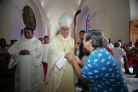 Martes 17 de agosto. Las reliquias de Juan Bosco son trasladadas esta mañana a la catedral de San Marcos donde los restos del Santo de Turín son adorados por la feligresía Católica y Salesiana del estado de Chiapas.