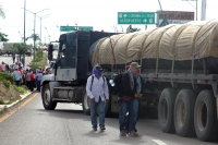 Viernes 1 de septiembre del 2017Chiapa de Corzo. El Bloqueo carretero entre Chiapa de Corzo y la capital de Chiapas del movimiento magisterial se lleva a cabo esta mañana dentro de la protesta nacional contra el informe del presidente EPN en su V informe