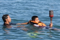 11 de diciembre. Peregrinos nadan en las costas chiapanecas.