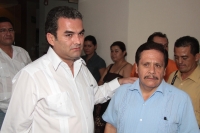 Jueves 1 de marzo del 2012. El Bombón se destapa.