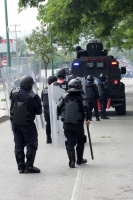 Domingo 5 de junio del 2016. Tuxtla Gutiérrez. De los enfrentamientos entre las corporaciones policiacas y el movimiento magisterial en la capital del estado de Chiapas.