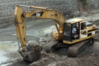 Viernes 27 de enero del 2012. Cierran el suministro de agua en el lado Oriente Norte de Tuxtla.