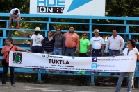 Viernes 1 de agosto del 2014. Tuxtla Gutiérrez. Deportistas muestran preocupación por el inicio de las obras de rehabilitación del Parque Deportivo Caña Hueca puesto que esta obra amenaza con afectar una de las últimas aéreas verdes de la capital de Chiap Viernes 1 de agosto del 2014. Tuxtla Gutiérrez. Deportistas muestran preocupación por el inicio de las obras de rehabilitación del Parque Deportivo Caña Hueca puesto que esta obra amenaza con afectar una de las últimas aéreas verdes de la capital de Chiap