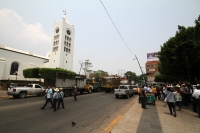 Jueves 12 de mayo del 2016. Tuxtla Gutiérrez. Las aglomeraciones se conjugan con las protestas de diferentes grupos sociales en la capital de Chiapas. En el centro los cañeros exigen que se realicen los operativos de desalojo de los predios invadidos en l Jueves 12 de mayo del 2016. Tuxtla Gutiérrez. Las aglomeraciones se conjugan con las protestas de diferentes grupos sociales en la capital de Chiapas. En el centro los cañeros exigen que se realicen los operativos de desalojo de los predios invadidos en l