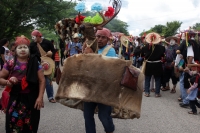 Martas 13 de junio del 2017. Suchiapa. El recorrido de la topada del Santísimo da inicio a las danzas del Calalá en las comunidades de esta localidad de la depresión central de Chiapas.  Los danzantes se reúnen entre las comunidades de oriente de esta loc