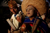 Especial / La Danza del Calalá de Suchiapa/ 38 fotos / Los danzantes de las cofradías y mayordomías de la etnia Zoque de la comunidad Suchiapa en el estado de Chiapas, danzan por las calles de esta comunidad la Danza del Calalá donde representan la lucha 