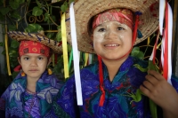 20210531. El Calalá en Suchiapa.  Día de La Topada del Calalá: los diferentes grupos de danzantes se encuentran para acompañar el recorrido ritual hacia la Ermita de esta comunidad