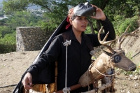 Miércoles 14 de agosto del 2017. Chiapa de Corzo. Los danzantes del Calalá en la ribera del rio Grande guardan la costumbre del visitar el Cerro del Tigre o Diliñumbure donde los habitantes relatan la historia del lugar encantado donde aparecÃa un pequeño Miércoles 14 de agosto del 2017. Chiapa de Corzo. Los danzantes del Calalá en la ribera del rio Grande guardan la costumbre del visitar el Cerro del Tigre o Diliñumbure donde los habitantes relatan la historia del lugar encantado donde aparecÃa un pequeño