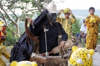 Miércoles 14 de agosto del 2017. Chiapa de Corzo. Los danzantes del Calalá en la ribera del rio Grande guardan la costumbre del visitar el Cerro del Tigre o Diliñumbure donde los habitantes relatan la historia del lugar encantado donde aparecía un pequeño